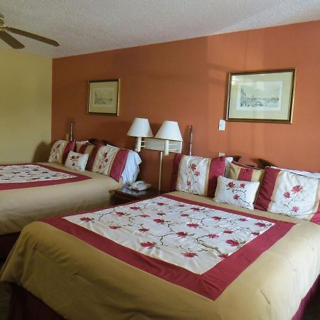 First Western Inn Caseyville Buitenkant foto