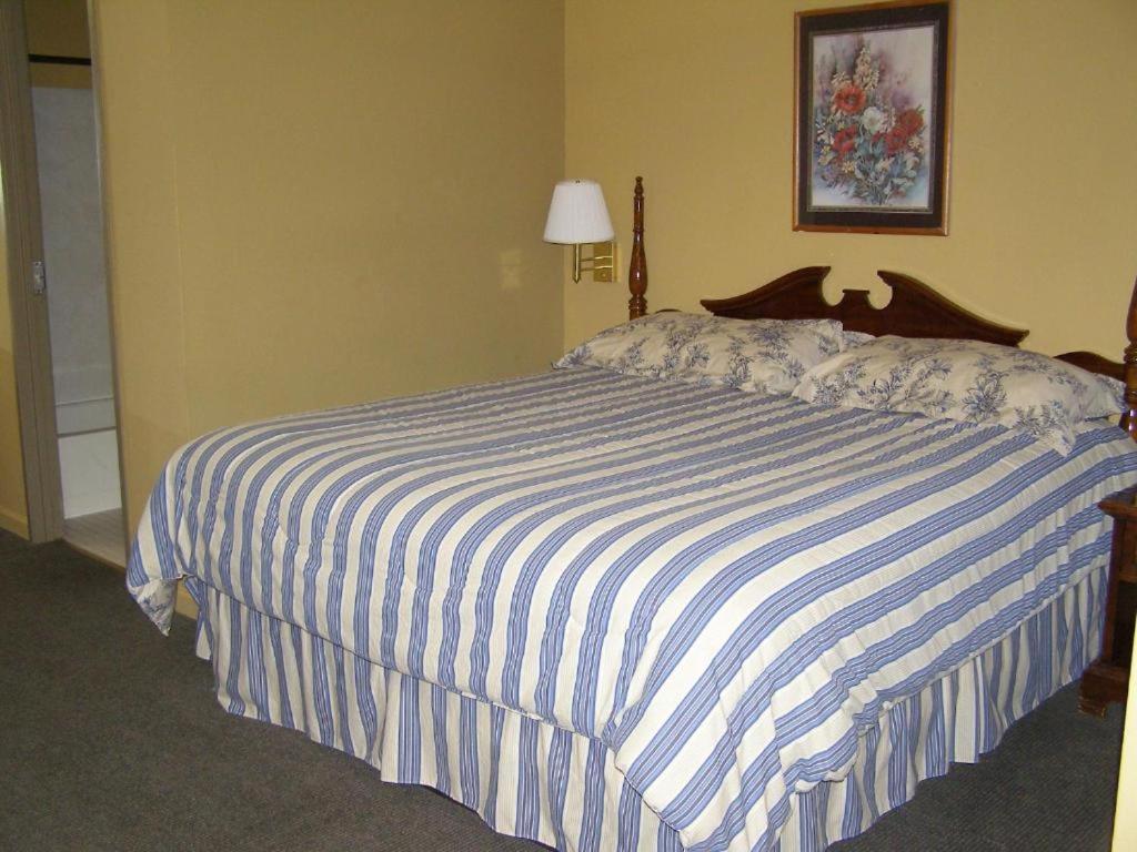 First Western Inn Caseyville Buitenkant foto