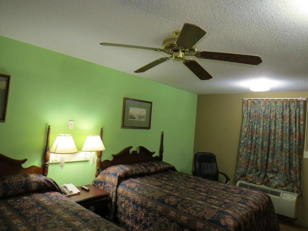 First Western Inn Caseyville Buitenkant foto