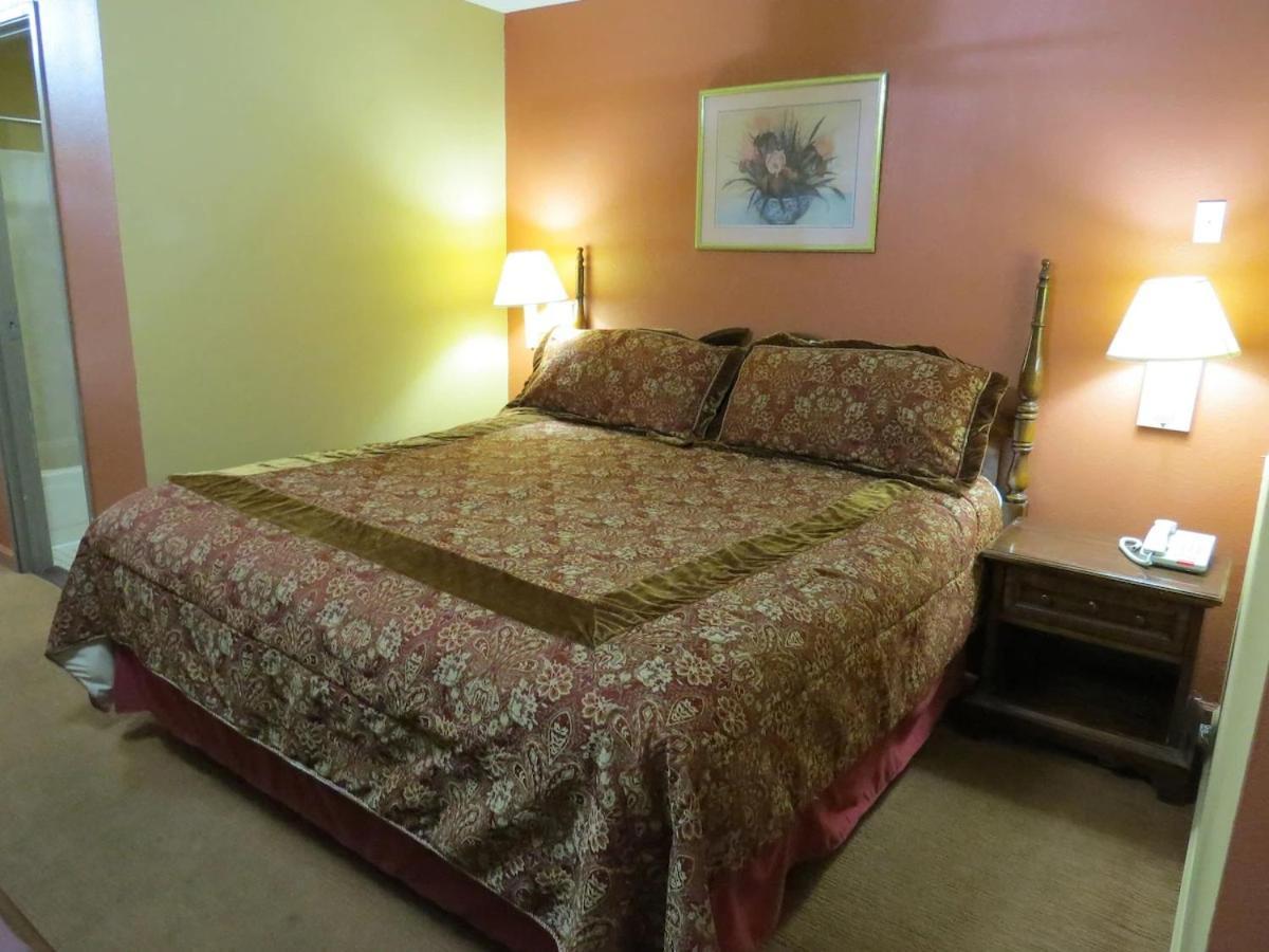 First Western Inn Caseyville Buitenkant foto